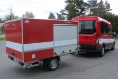 Přívěs pro hašení s celkovou hmotností 1300 kg