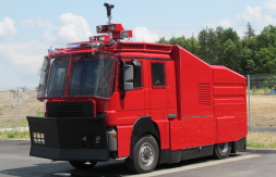 Protidemonstrační automobil - Mercedes-Benz Actros 4x4