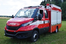 DA - L 1 Z - IVECO DAILY 4x2 se skříňovou nástavbou