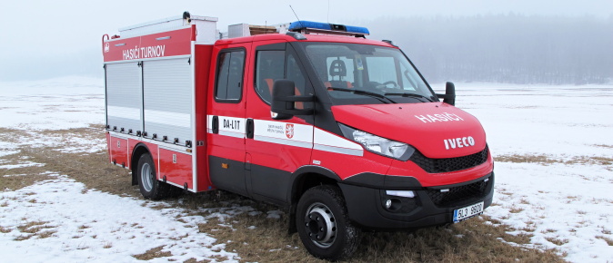 DA - L 1 T - IVECO DAILY 4x2 se skříňovou nástavbou